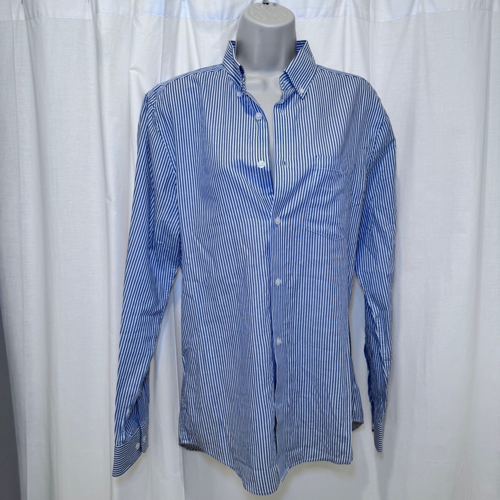 H&M Men's Blue and White Striped Shirt